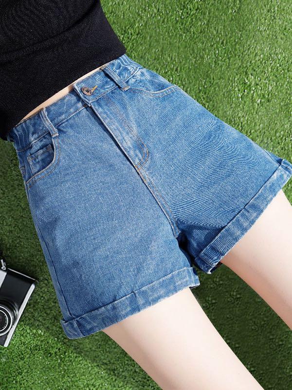 Womens June Blue Denim Mom Shorts