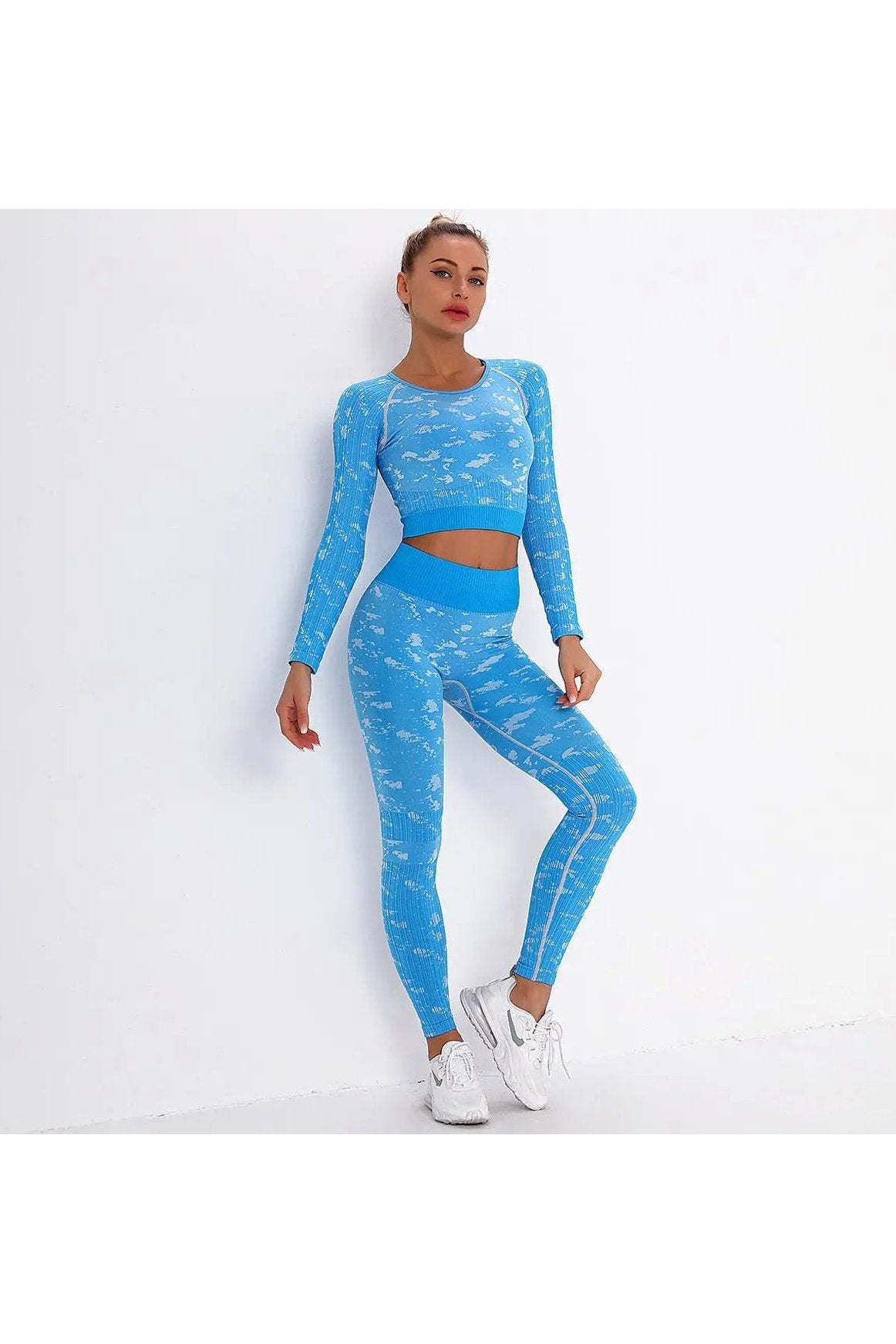 Women's Two Piece Camo Print Crop Top And Stretchy Leggings Set