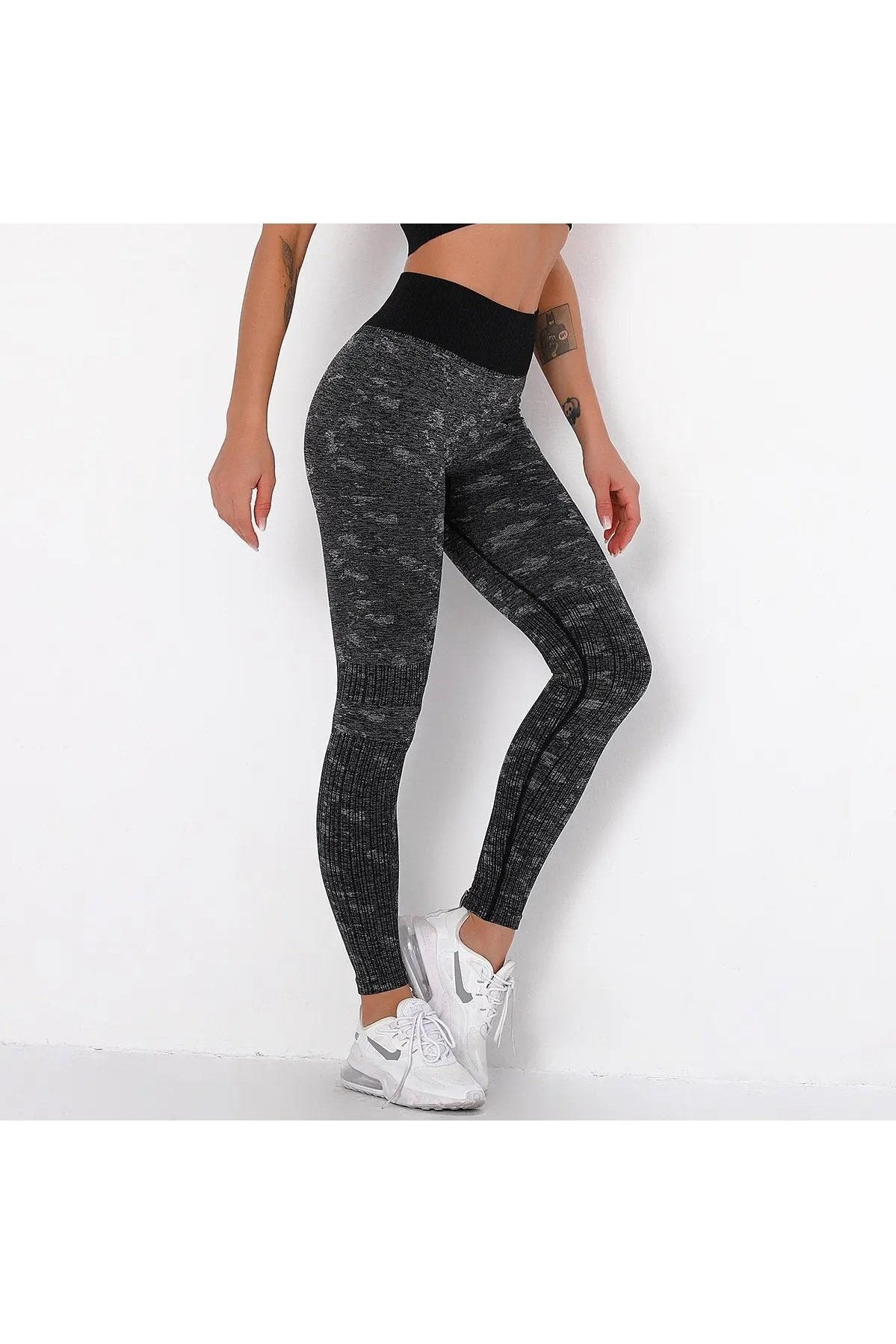 Women's Two Piece Camo Print Crop Top And Stretchy Leggings Set