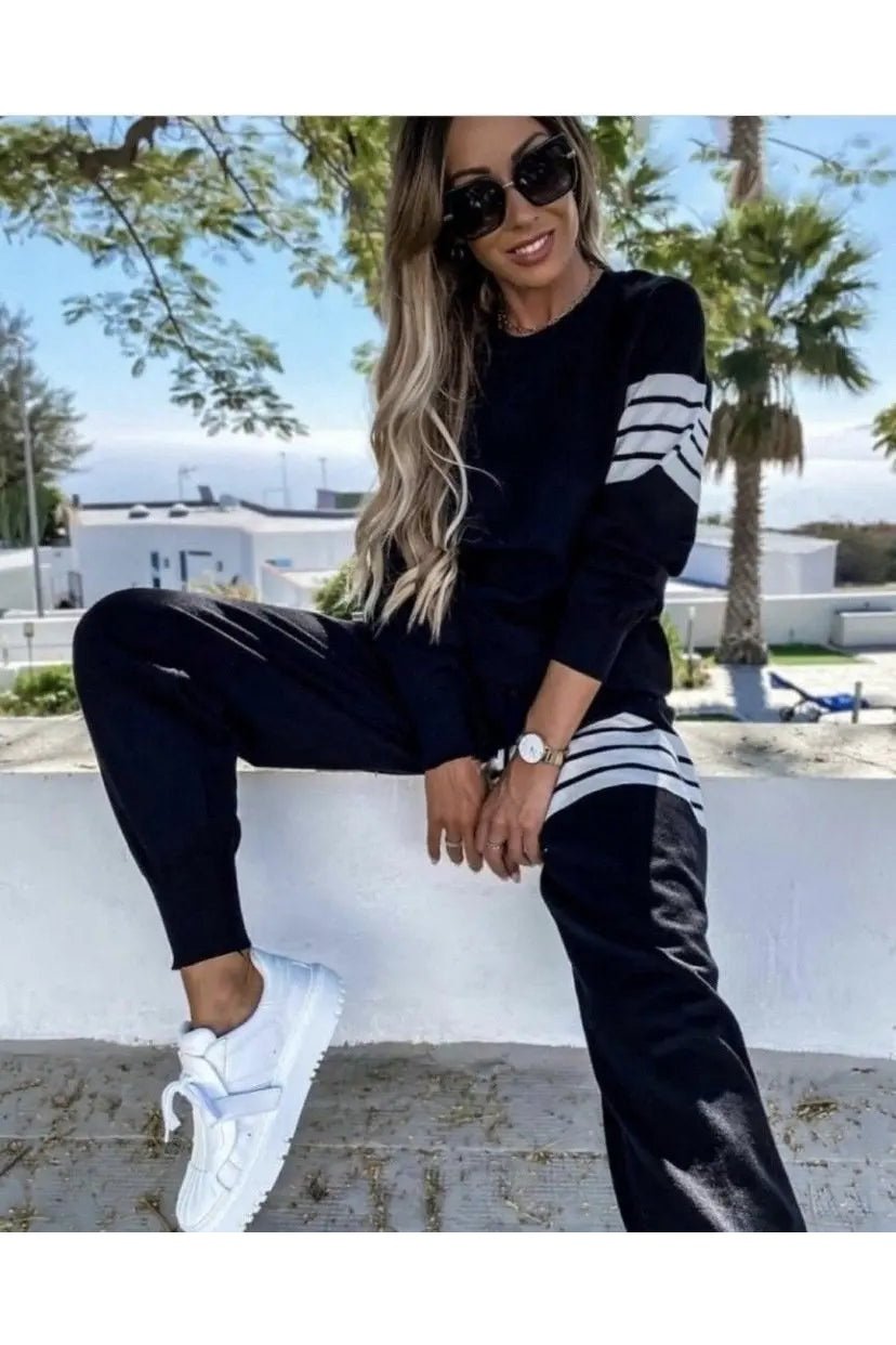 Women's Two Piece Striped Sweatshirt And Jogger Pants Set