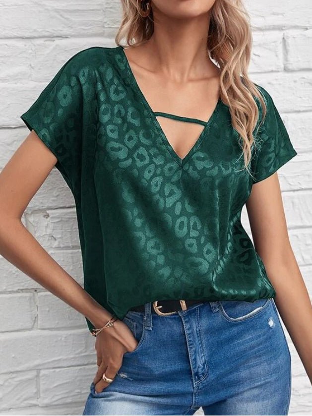 Women's T-Shirts Jacquard V-Neck Short Sleeve T-Shirt - T-Shirts - Instastyled | Online Fashion Free Shipping Clothing, Dresses, Tops, Shoes - 01/03/2022 - 20-30 - color-black