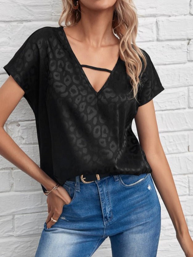 Women's T-Shirts Jacquard V-Neck Short Sleeve T-Shirt - T-Shirts - Instastyled | Online Fashion Free Shipping Clothing, Dresses, Tops, Shoes - 01/03/2022 - 20-30 - color-black